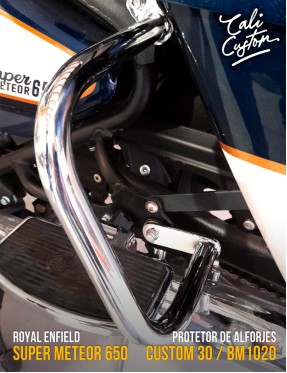 Protetor lateral "mata gato" para  Super Meteor 650