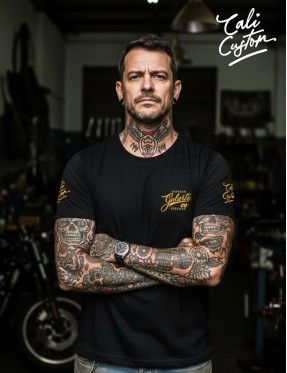 Camiseta Garagem Gularte x Coroa – Liberty Drag Race 2025